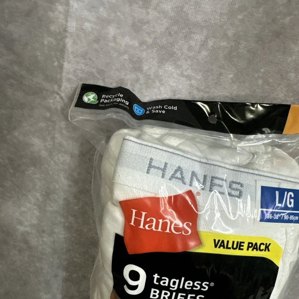 Hanes 9‎ Tagless Briefs Men's Large 36-38